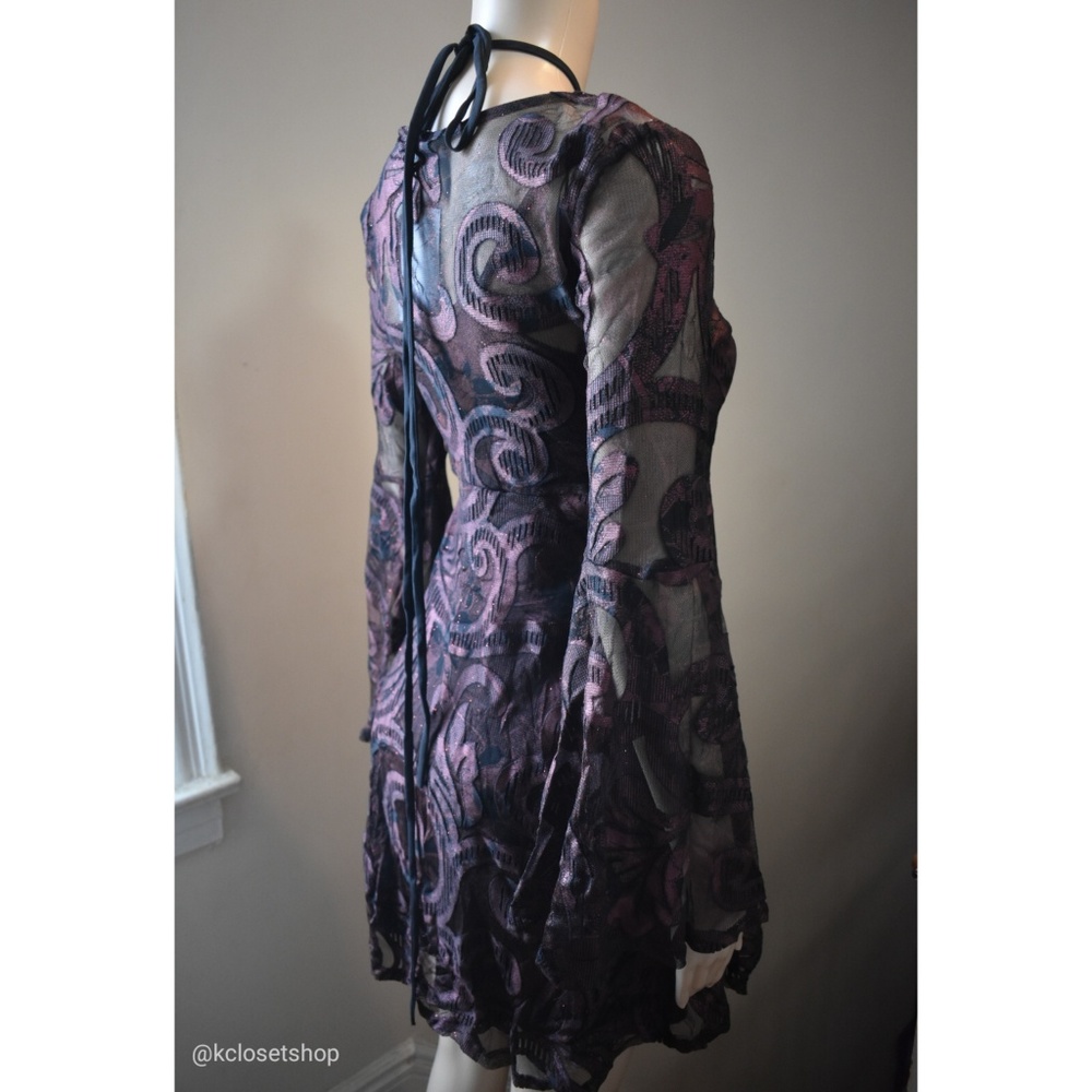 🔵SOLD - NWT | Maroon Bell-Sleeve Skater Dress (S) - Picture 6 of 8